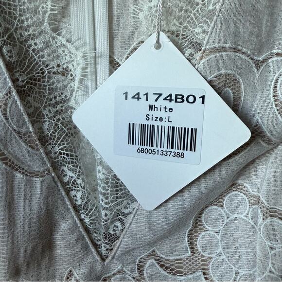 Selfie Leslie Chantily High Low Bell Sleeve Dress NWT Size Large - Picture 4 of 6